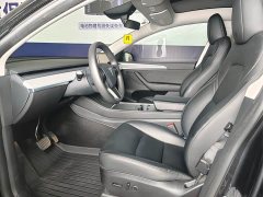 Tesla Model Y Rear-Wheel Drive - ფოტო 5