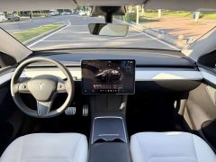 Tesla Model Y High Performance All-Wheel Drive - ფოტო 10
