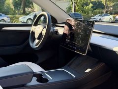Tesla Model Y High Performance All-Wheel Drive - ფოტო 9