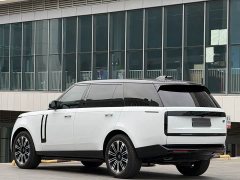 Land Rover Range Rover 3.0 L6 400PS Extended Wheelbase 7-Seater - ფოტო 11