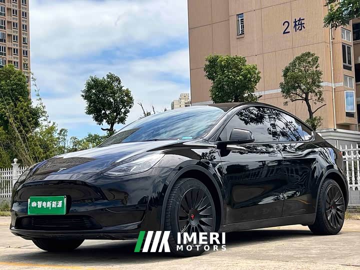Tesla Model Y Facelift Rear-Wheel Drive