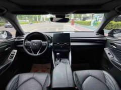 Toyota Avalon Hybrid 2.5L XLE Premium - ფოტო 10