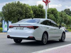 Toyota Avalon Hybrid 2.5L XLE Premium - ფოტო 6