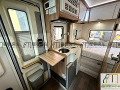 SAIC Maxus V90 Motorhome 2.0T Automatic - ფოტო 11