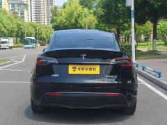Tesla Model Y Standard Range RWD - ფოტო 14