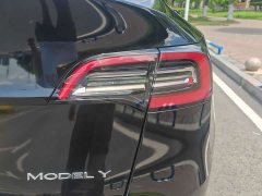 Tesla Model Y Standard Range RWD - ფოტო 17