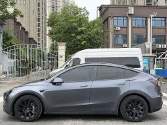 Tesla Model Y Long Range All-Wheel Drive - ფოტო 14