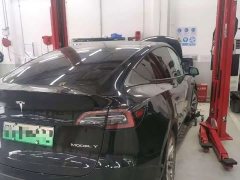 Tesla Model Y Rear-Wheel Drive - ფოტო 18