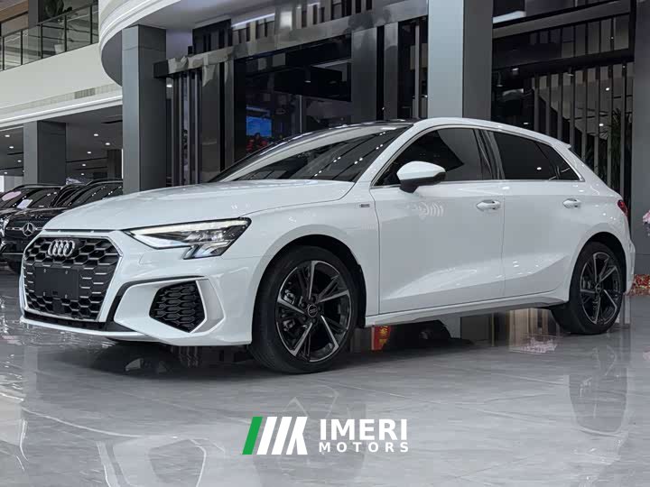 Audi A3 Sportback 35 TFSI Fashion Sport - ავტომობილი ჩინეთიდან