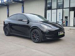 Tesla Model Y Long Range All-Wheel Drive - ფოტო 3