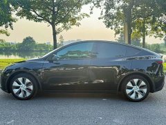 Tesla Model Y 2022 Facelift Rear-Wheel Drive - ფოტო 2