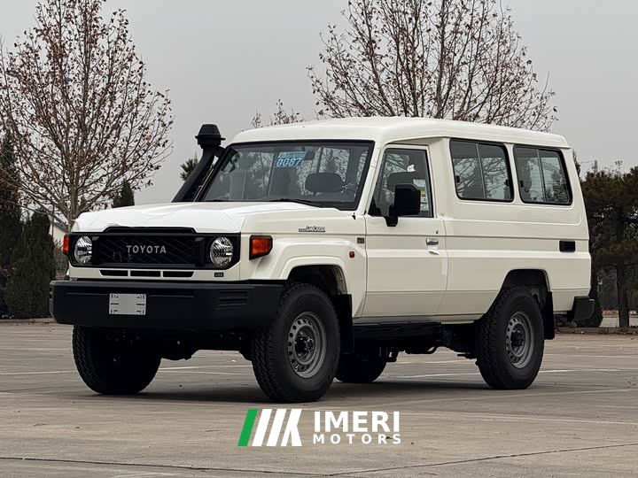 Toyota Land Cruiser (Imported) LC78 2.8T Diesel