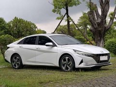 Hyundai Elantra 240TGDi DCT GLX Elite - ფოტო 4