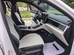 BYD Song Plus New Energy DM-i 71km Luxury - ფოტო 10
