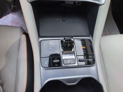 BYD Song Plus New Energy DM-i 71km Luxury - ფოტო 13