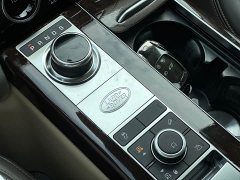 Land Rover Range Rover 3.0 L6 400PS Heritage Extended Wheelbase Classic Edition - ფოტო 16