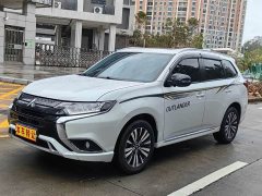 Mitsubishi Outlander 2020 2.0L FWD Comfort 7-Seater - ფოტო 1
