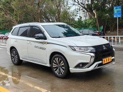 Mitsubishi Outlander 2020 2.0L FWD Comfort 7-Seater - ფოტო 3