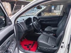 Mitsubishi Outlander 2020 2.0L FWD Comfort 7-Seater - ფოტო 4