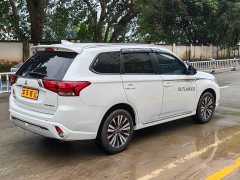 Mitsubishi Outlander 2020 2.0L FWD Comfort 7-Seater - ფოტო 9