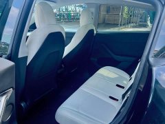 Tesla Model Y Long Range All-Wheel Drive 3D7 - ფოტო 8