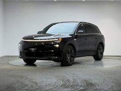 Li Auto L6 Pro - ფოტო 1