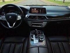 BMW 7 Series 730Li M Sport Package - ფოტო 16