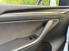 Tesla Model Y Long Range All-Wheel Drive 3D7 - ფოტო 10