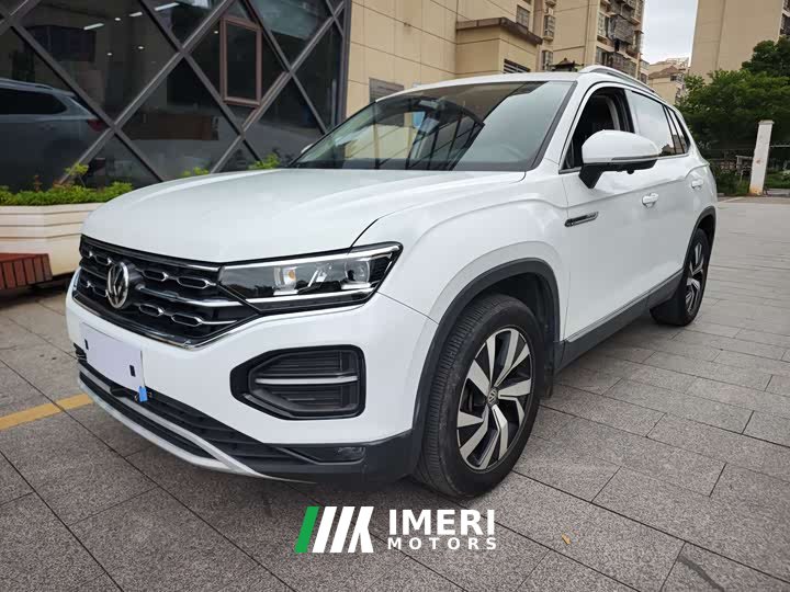 Volkswagen Taos 330TSI FWD Luxury Smart Connect Plus - ავტომობილი ჩინეთიდან