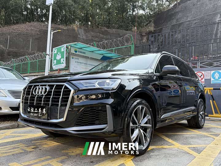 Audi Q7 55 TFSI quattro S line Sport - ავტომობილი ჩინეთიდან