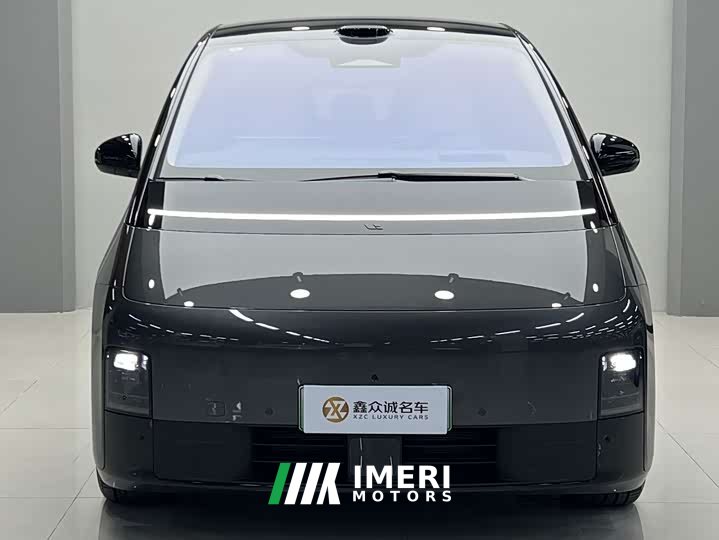 Li Auto MEGA Home Family Edition - ავტომობილი ჩინეთიდან