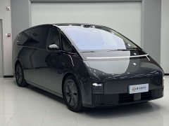 Li Auto MEGA Home Family Edition - ფოტო 2