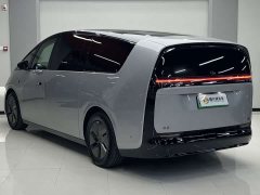 Li Auto MEGA Home Family Edition - ფოტო 19