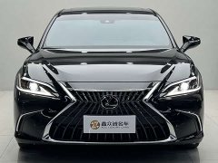 Lexus ES 200 Premium Edition - ფოტო 1