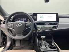 Lexus ES 200 Premium Edition - ფოტო 13