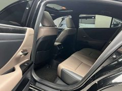 Lexus ES 200 Premium Edition - ფოტო 7