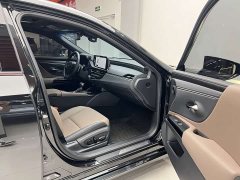 Lexus ES 200 Premium Edition - ფოტო 9