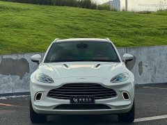 Aston Martin DBX 3.0T Straight-Six - ფოტო 2
