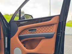 Bentley Bentayga Plug-in Hybrid 3.0T PHEV - ფოტო 17