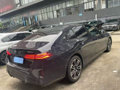 BMW 5 Series 530Li Premier M Sport Package - ფოტო 12