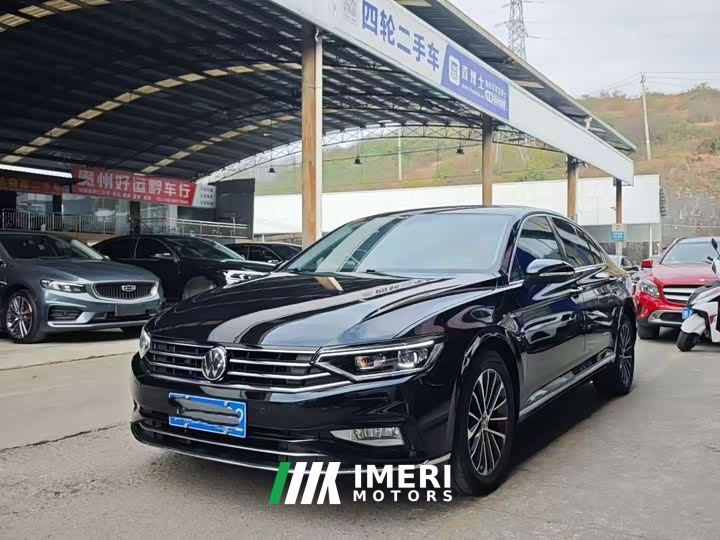 Volkswagen Magotan 330TSI DSG Luxury