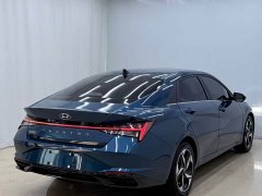 Hyundai Elantra 2022 1.5L CVT Luxury - ფოტო 4