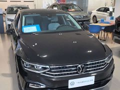 Volkswagen Magotan 2 Million Units Commemorative Edition 330TSI DSG Luxury - ფოტო 2