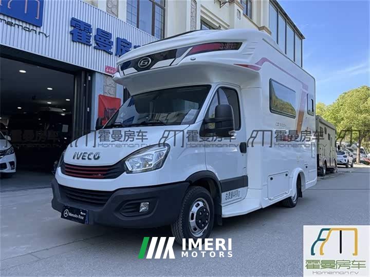Toyota Golden Crown Bingo Jingguan Binge C-Type Iveco Daily Motorhome - car from China