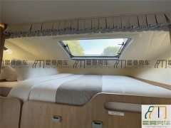 Toyota Golden Crown Bingo Jingguan Binge C-Type Iveco Daily Motorhome - photo 15