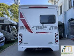 Toyota Golden Crown Bingo Jingguan Binge C-Type Iveco Daily Motorhome - photo 18