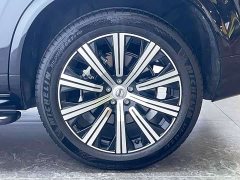 Volvo XC90 B6 Inscription 7-Seater - ფოტო 9