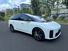 Li Auto i8 Standard Edition - ფოტო 3