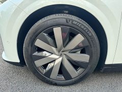 Li Auto i8 Standard Edition - ფოტო 6