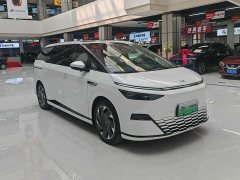 XPeng X9 640 AWD High Performance Max - ფოტო 3